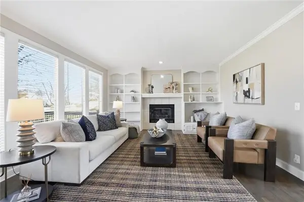 5206 W 157th Place, Overland Park, KS 66224