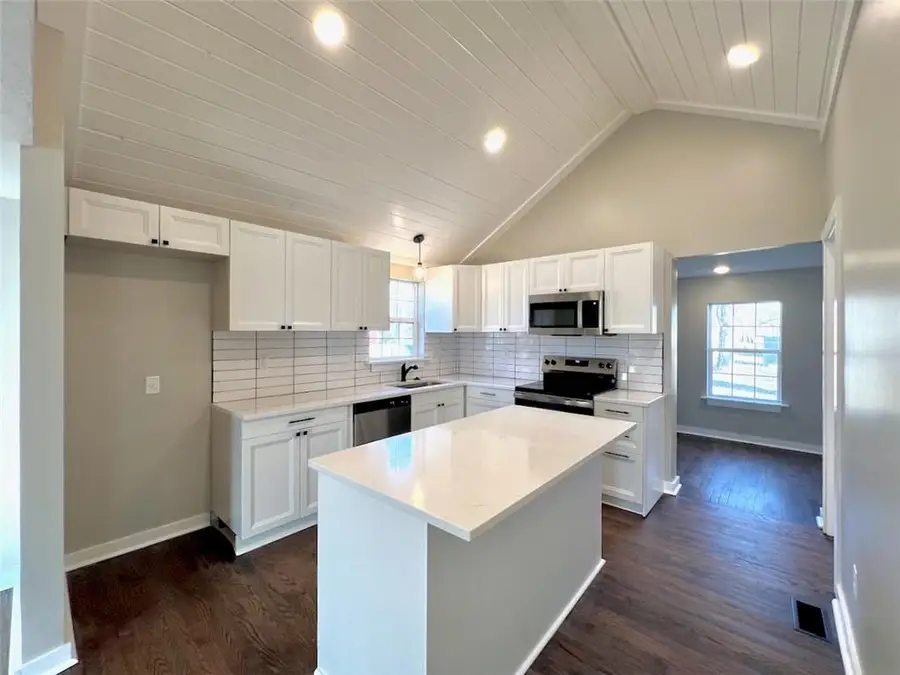 739 Lake Street, Lawrence, KS 66044 - Image #3