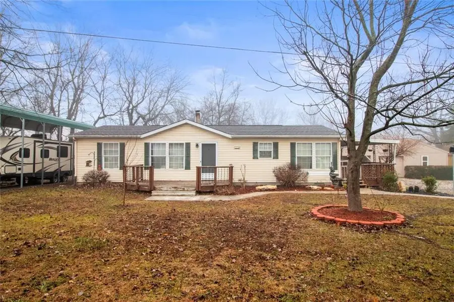 22304 S Buck Drive, Peculiar, MO 64078 - Image #2