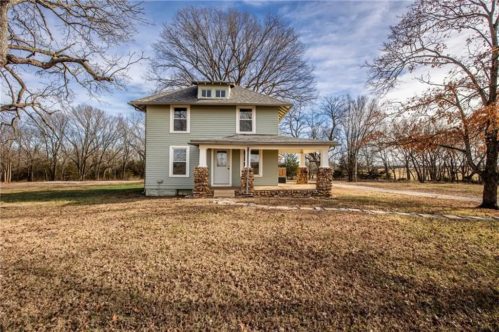 39635 Pleasant Valley Road, Osawatomie, KS 66064 - Image #1