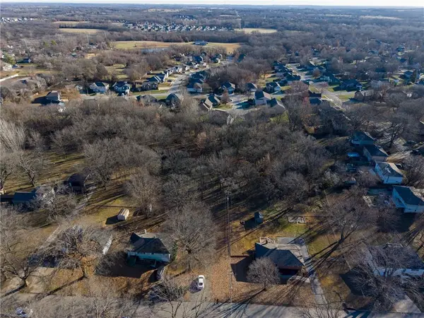 Lexington Road, Pleasant Hill, MO 64080