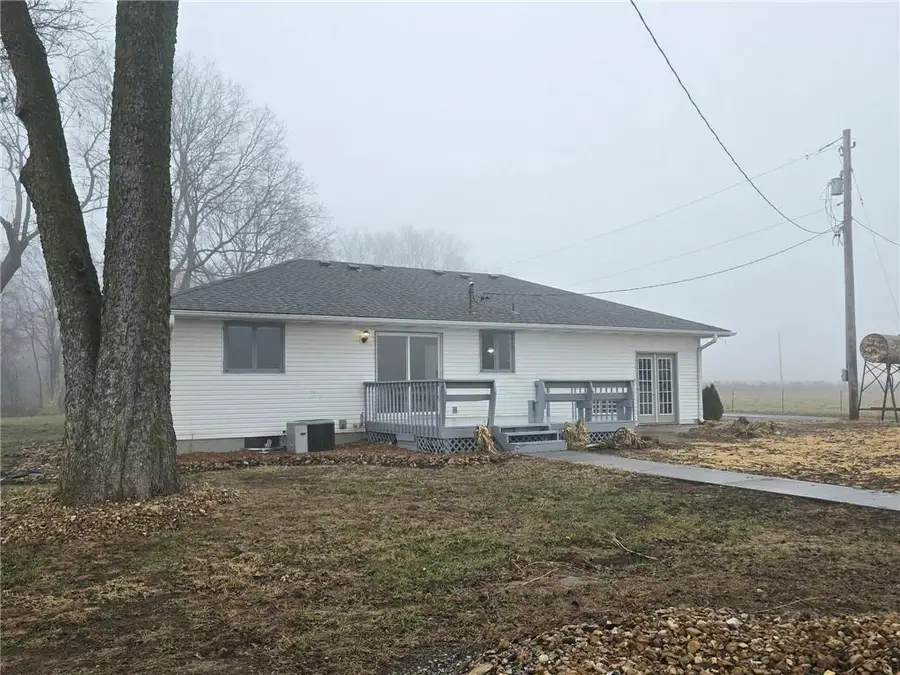 64 NE 530 Road, Clinton, MO 64735 - Image #3