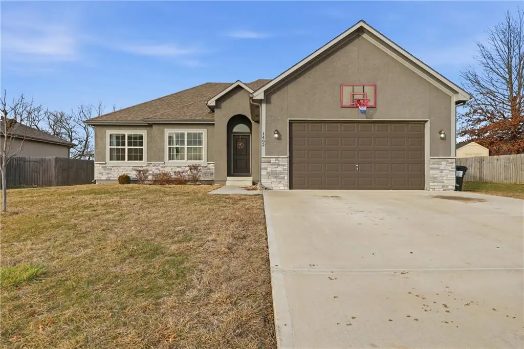 1402 SW 8th Terrace, Oak Grove, MO 64075 - Image #1