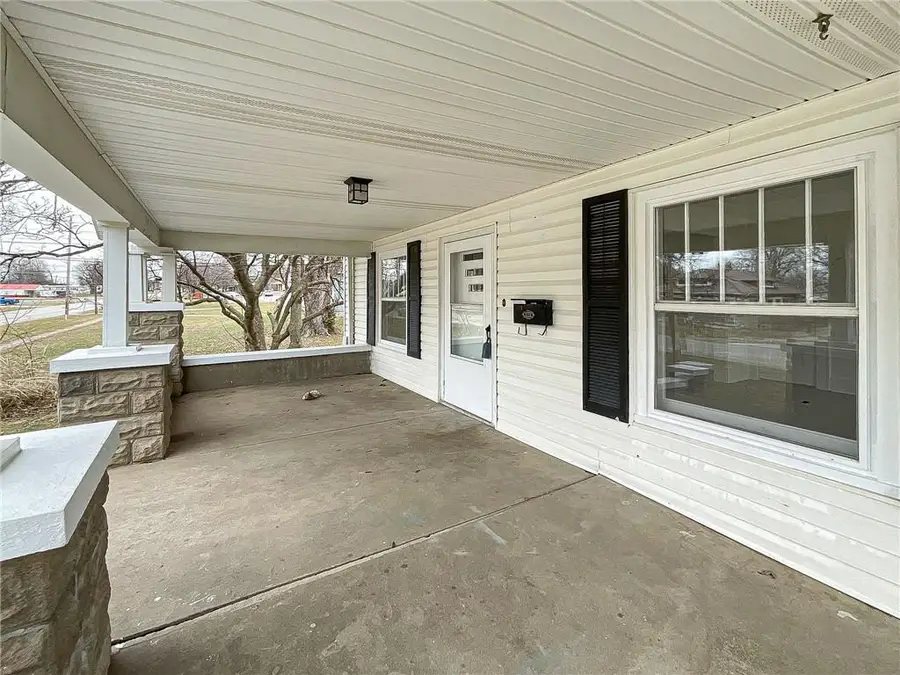 605 S Main Street, Windsor, MO 65360 - Image #2