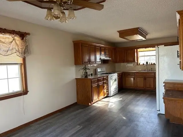 1049 SW Twin Creek Drive, Lees Summit, MO 64081 - #3