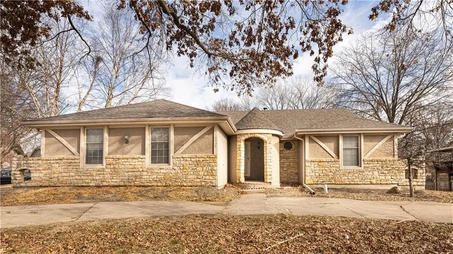 16900 E 49th Terrace S, Independence, MO 64055 - Image #2
