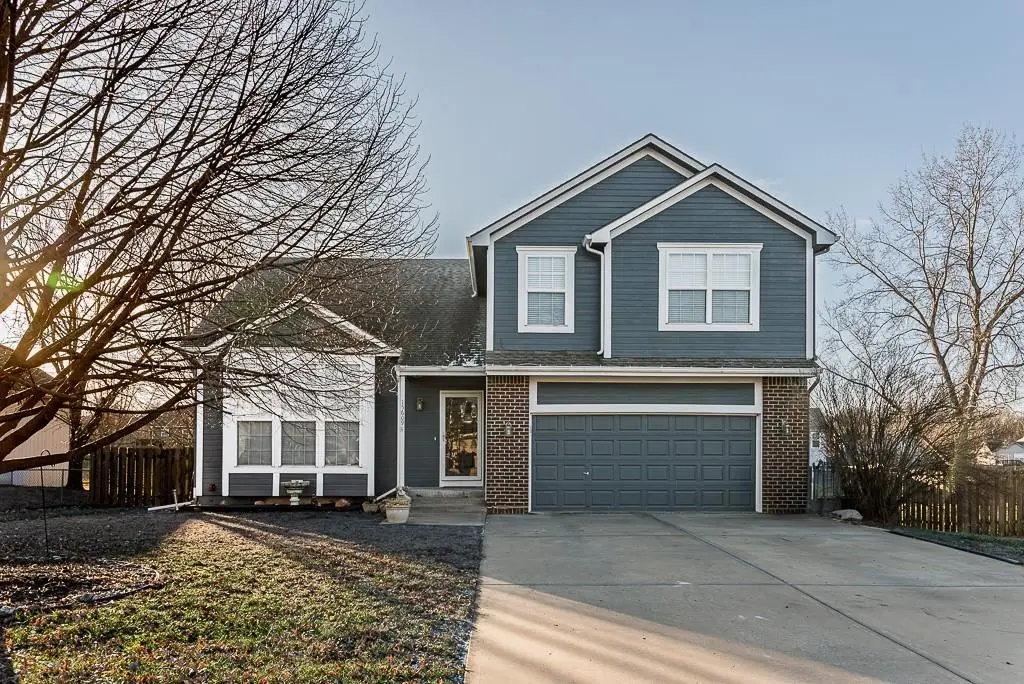 15609 Pebble Terrace, Basehor, KS 66007 - Image #1