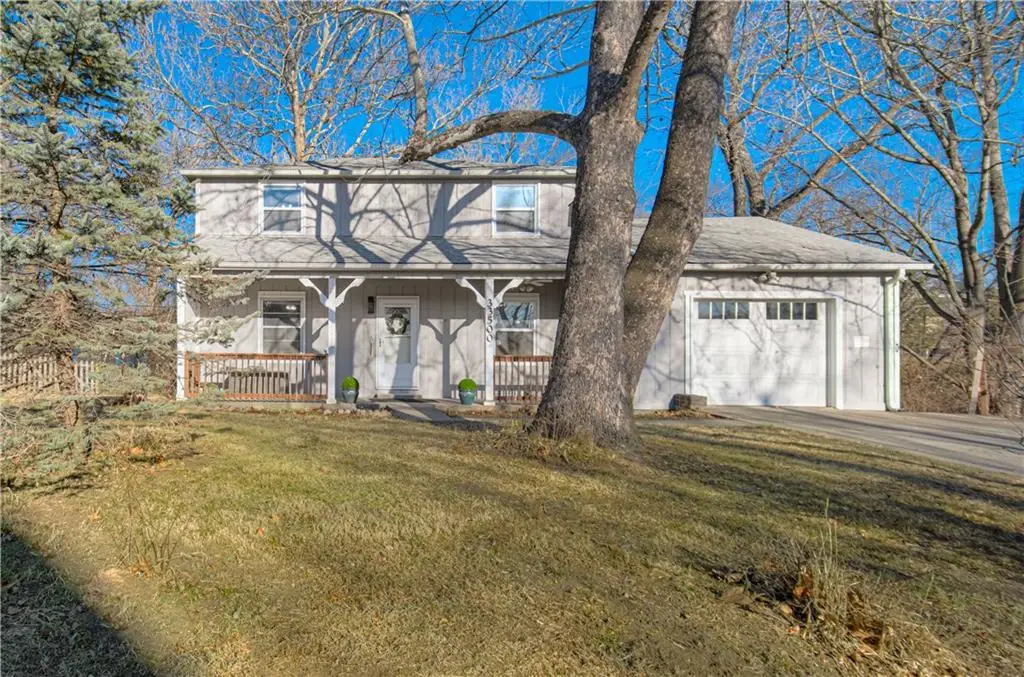 33500 Valleyview Street, De Soto, KS 66018 - Image #1