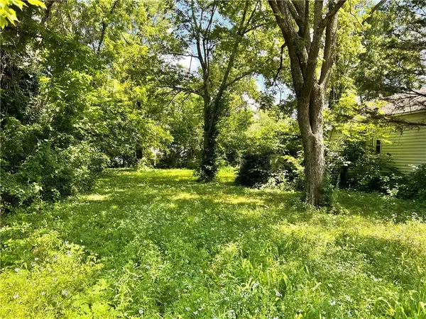 120 W 3rd Street, Adrian, MO 64720