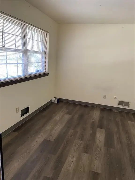 1147 S 52nd Street, Kansas City, KS 66106 - Image #3