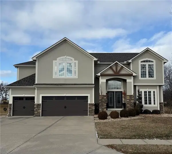 1409 SE Woodbine Drive, Blue Springs, MO 64014