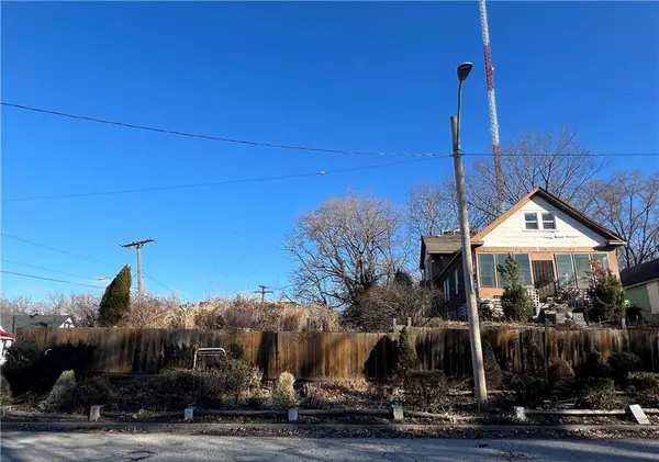 3007 Jarboe Street, Kansas City, MO 64108