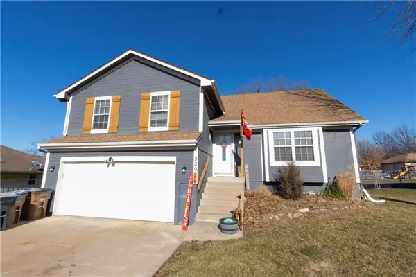 320 Shenandoah Drive, Raymore, MO 64083