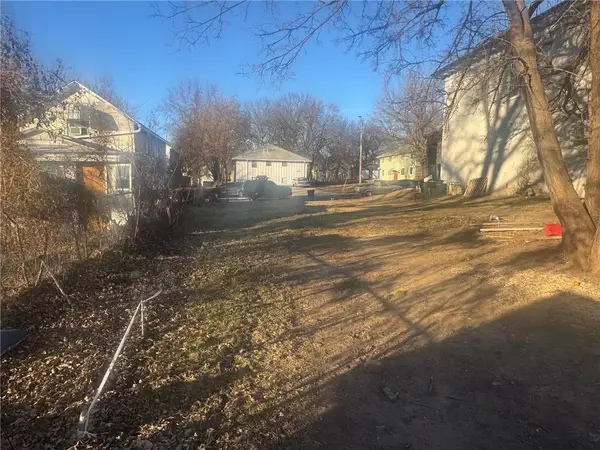 319 Osage Street, Leavenworth, KS 66048