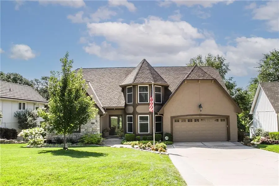 4121 NE Edgewater Court, Lees Summit, MO 64064 - Image #2