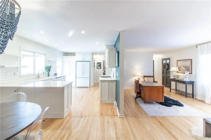 400 Hillcrest Drive, Warrensburg, MO 64093 - Image #2