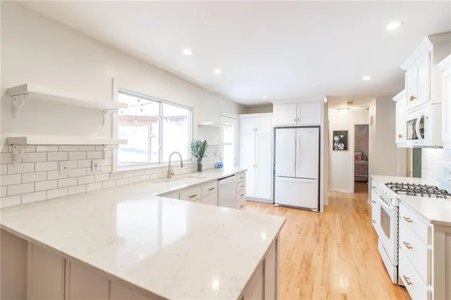 400 Hillcrest Drive, Warrensburg, MO 64093 - Image #3