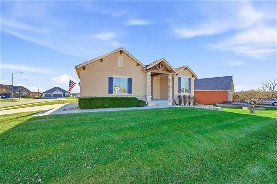 14119 Merion Court, Basehor, KS 66007 - Image #3