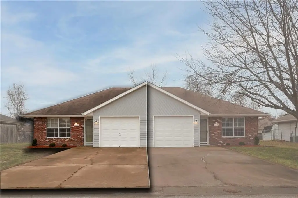 1121 SW Ephraim Drive, Grain Valley, MO 64029 - Image #1
