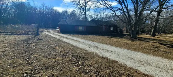 38305 E 155th Street, Pleasant Hill, MO 64080