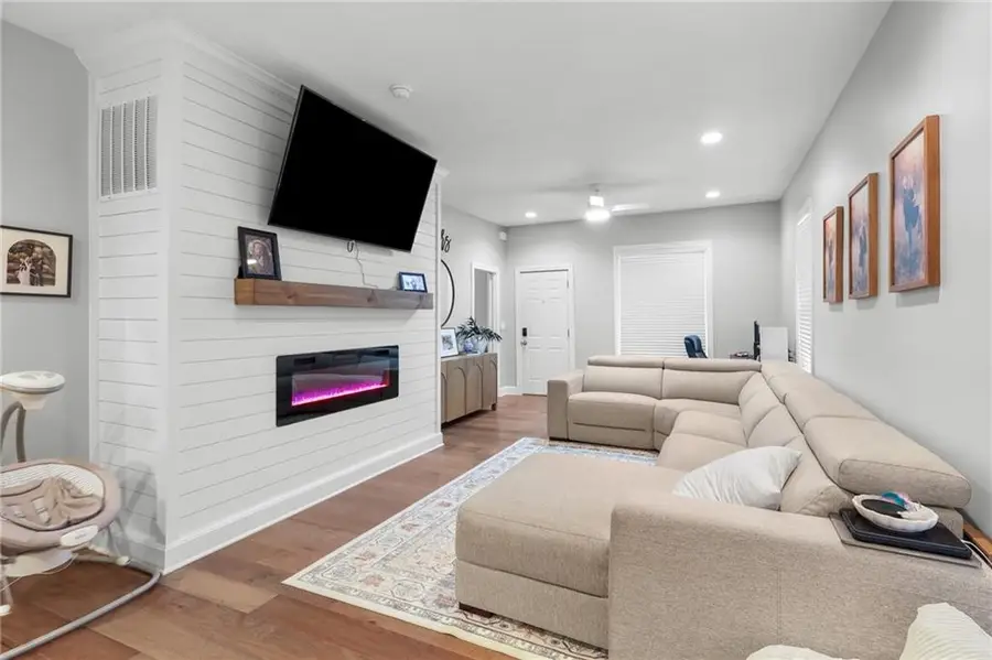 103 E Shawnee Street, Paola, KS 66071 - Image #2