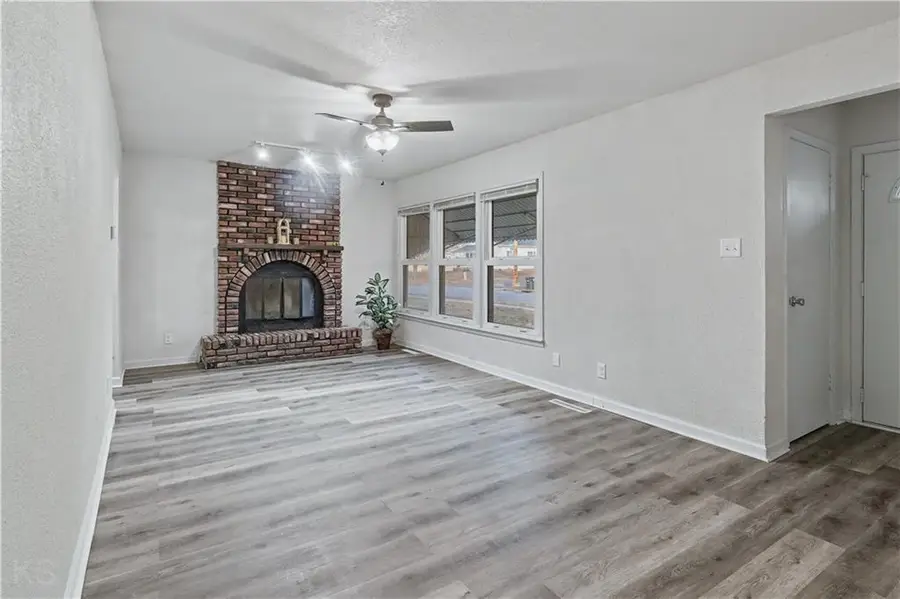 1404 S Grand Avenue, Sedalia, MO 65301 - Image #3