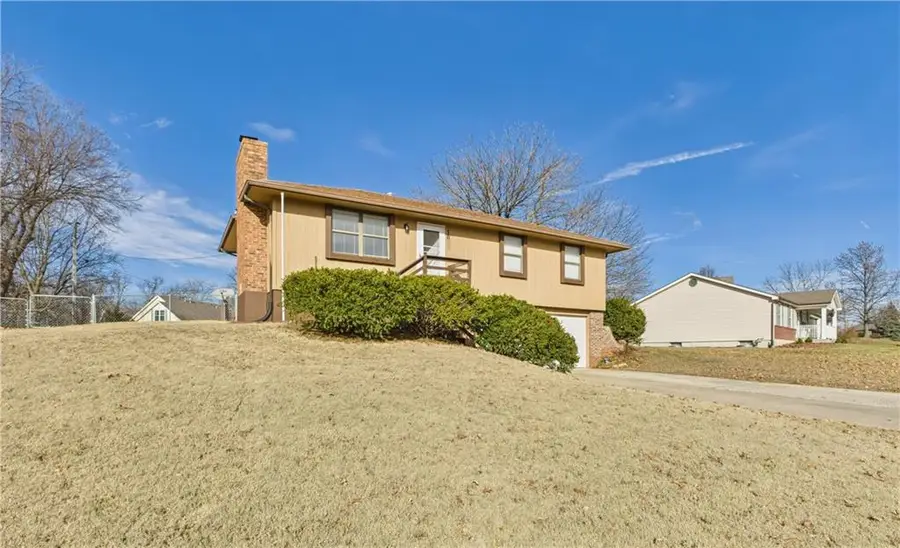 1009 Walnut Lane, Warrensburg, MO 64093 - Image #3