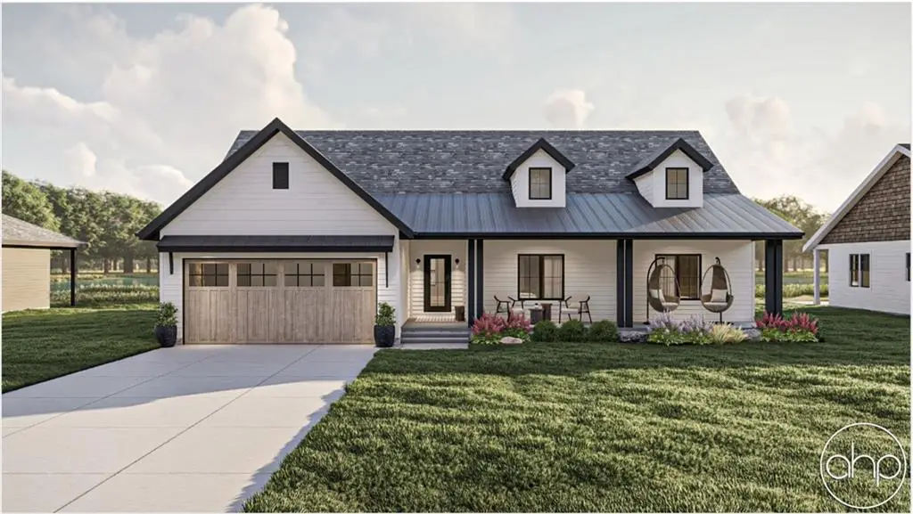 130 Shoreline Drive, Louisburg, KS 66053 - Image #1