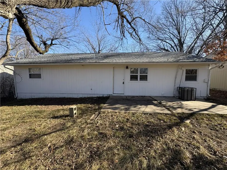 10906 Ewing Avenue, Kansas City, MO 64134 - Image #3