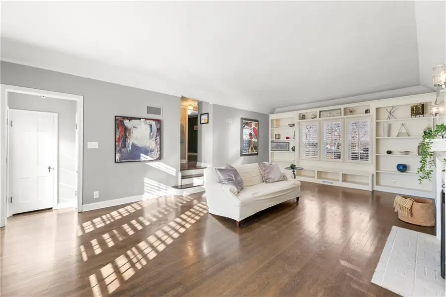 102 NE Briarcliff Road, Kansas City, MO 64116 - Image #3