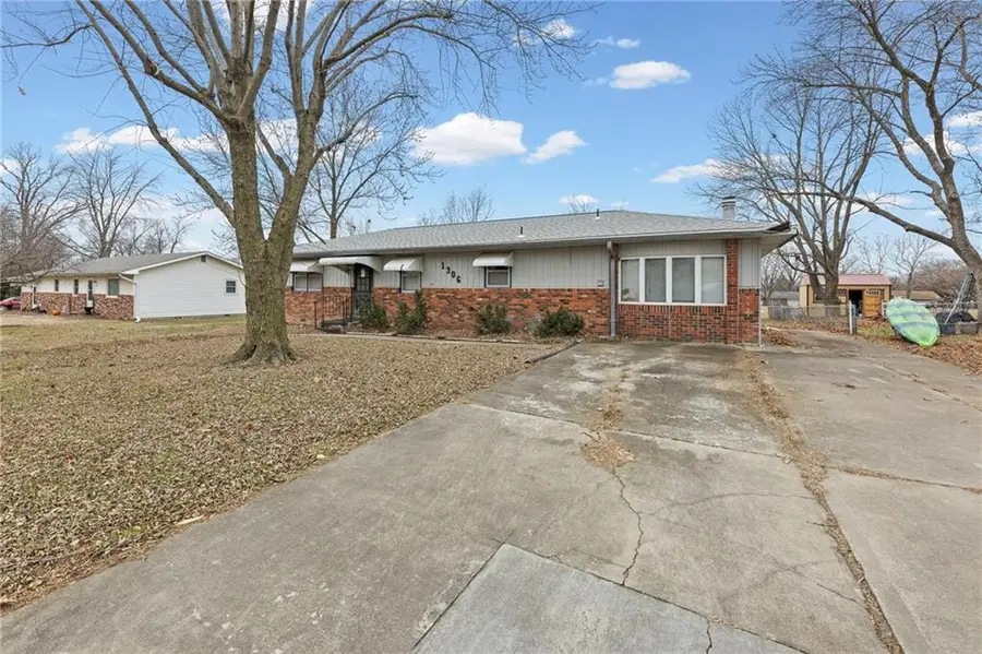 1306 Northwestern Street, Iola, KS 66749 - Image #2