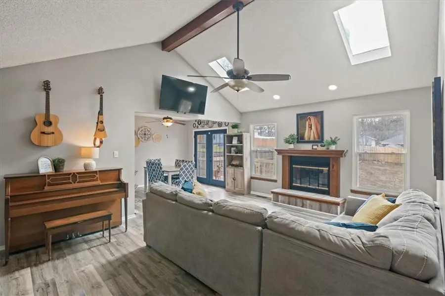 310 SE Shamrock Lane, Blue Springs, MO 64014 - Image #3