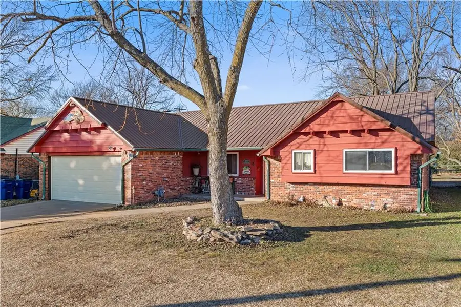 2508 W 8th Street, Coffeyville, KS 67337 - Image #2