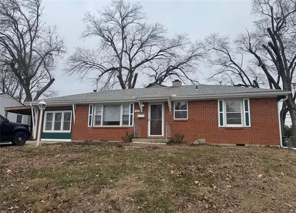 1504 SW 1st Street, Lee's Summit, MO 64081