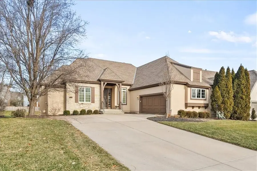5402 W 141st Terrace, Leawood, KS 66224 - Image #2