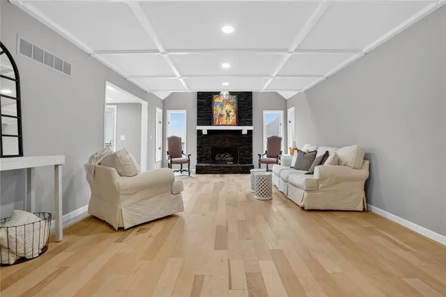 2300 NE 67 Terrace, Gladstone, MO 64118 - Image #3