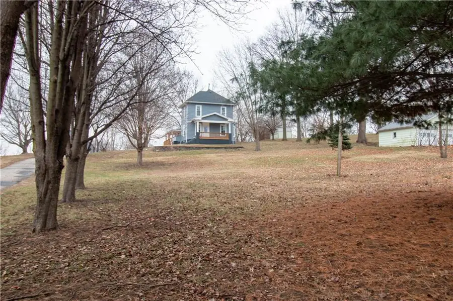 3013 S 29th Street, Saint Joseph, MO 64503 - Image #3