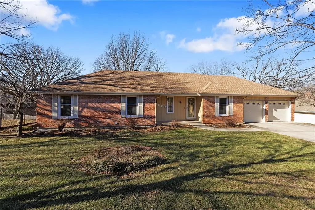 7806 N Woodland Avenue, Kansas City, MO 64118 - Image #1