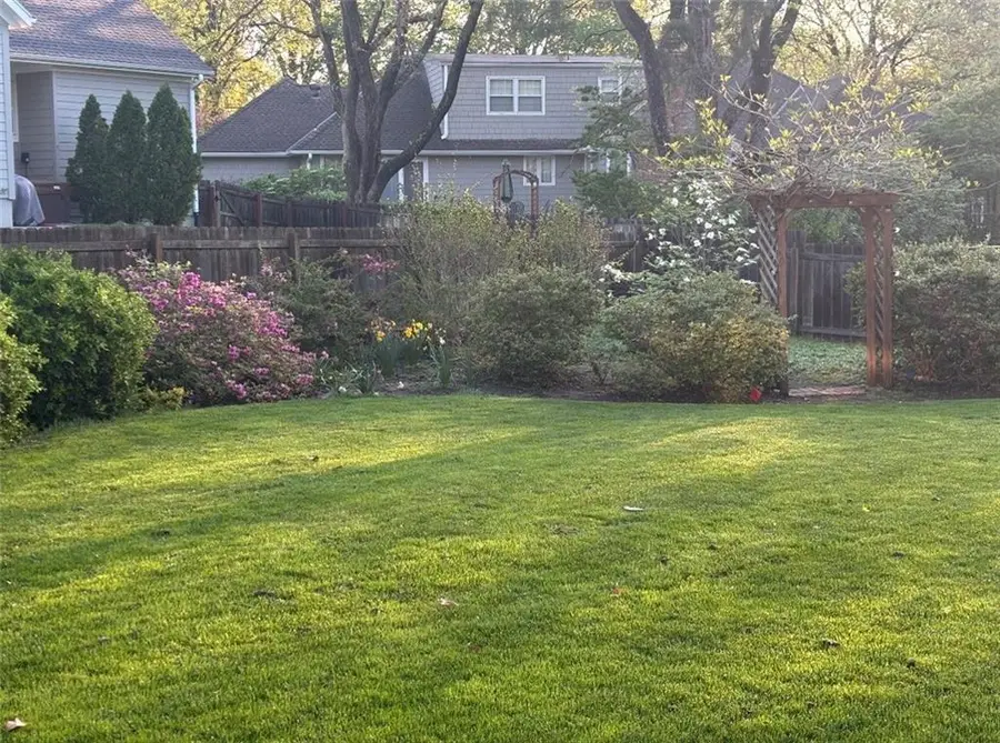 9103 Roe Avenue, Prairie Village, KS 66207 - Image #2