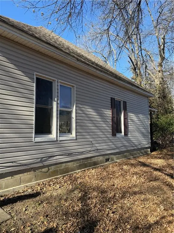 1400 Chess Avenue, Parsons, KS 67357 - Image #2