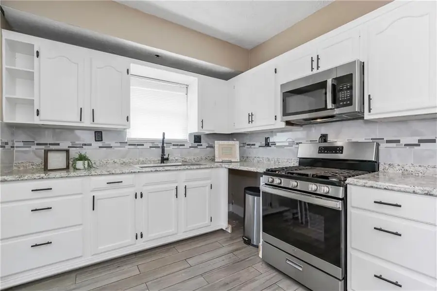 1511 S Evanston Street, Independence, MO 64052 - #3