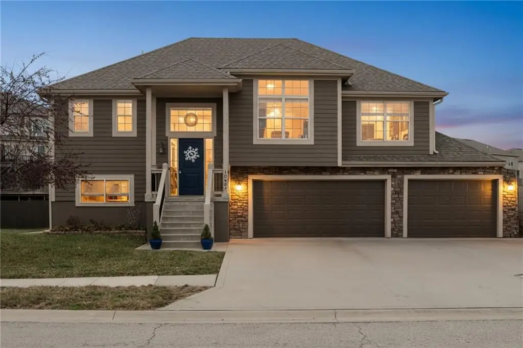 10507 Augusta Drive, Kansas City, KS 66109 - Image #1