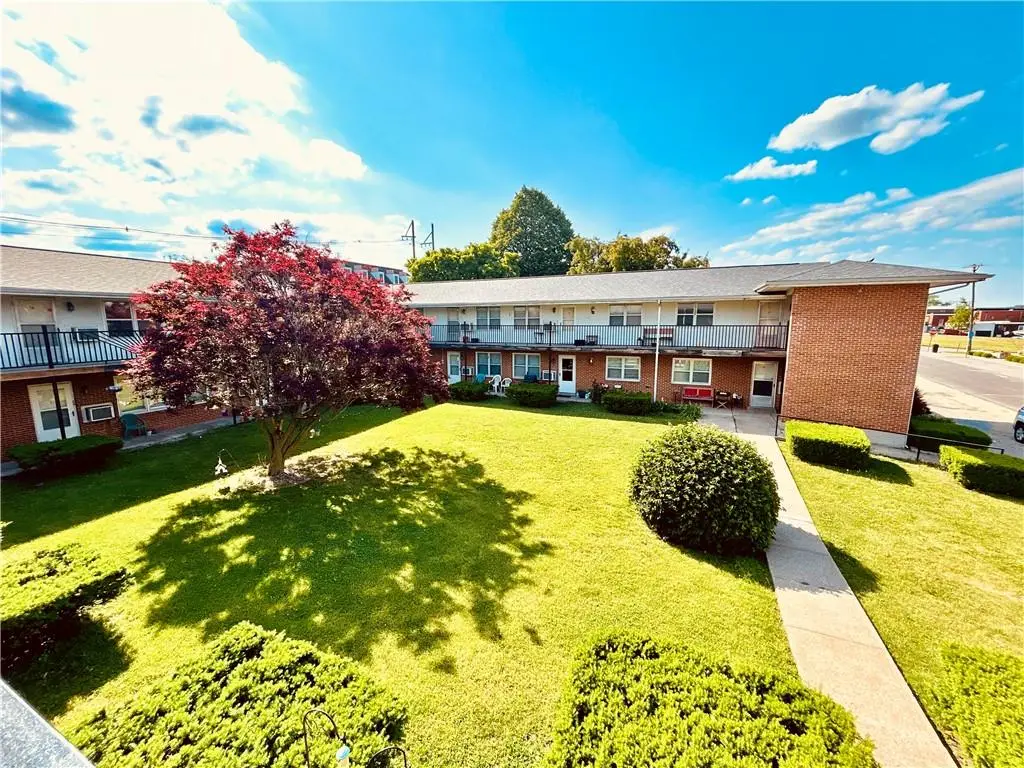 207 S Main Street, Louisiana, MO 63353 - #1