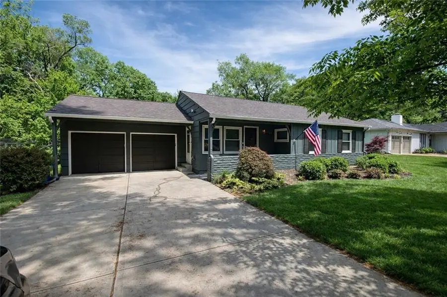 7745 Reeds Road, Prairie Village, KS 66208 - Image #3