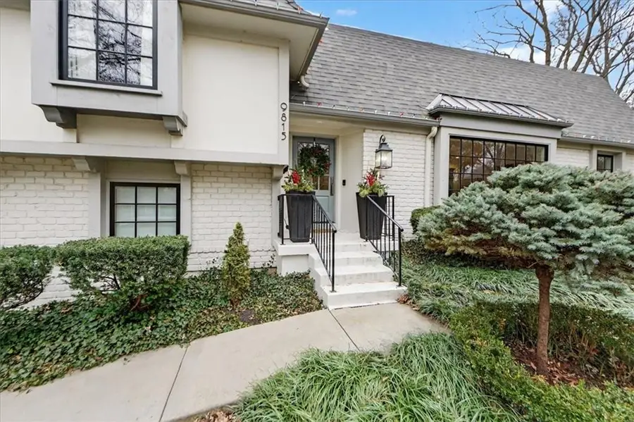 9815 Belinder Road, Leawood, KS 66206 - Image #2