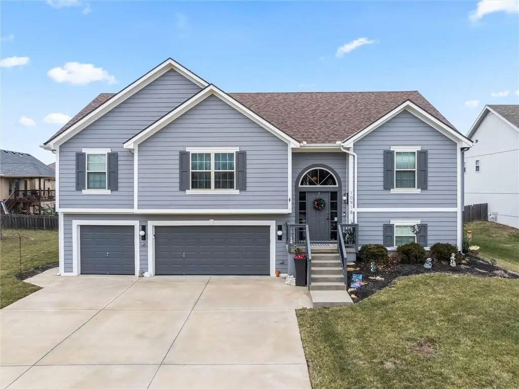 10918 N Richmond Avenue, Kansas City, MO 64157 - Image #1