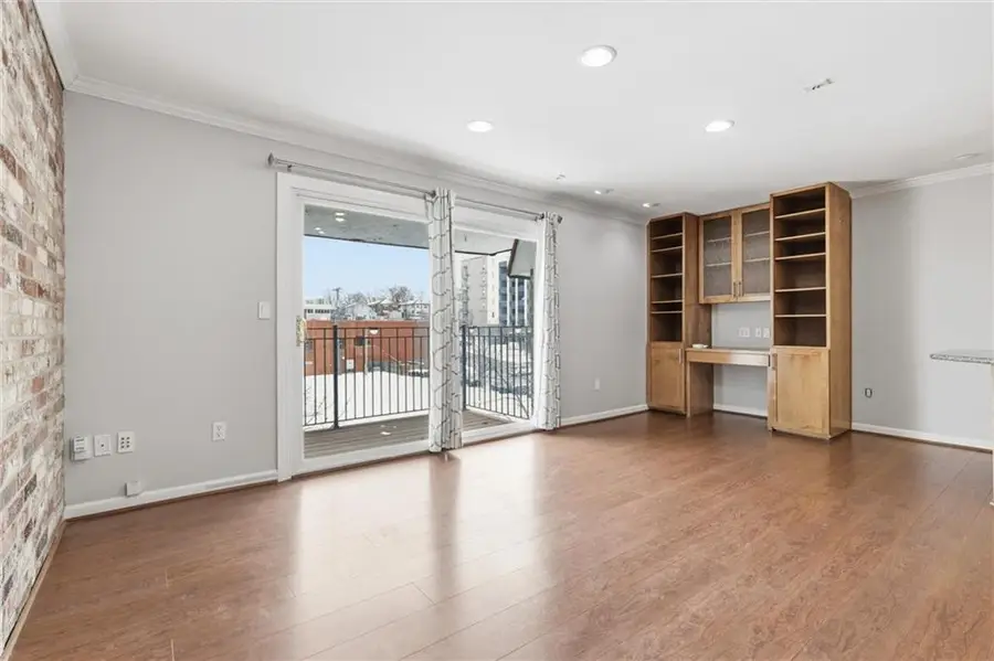 5000 Baltimore Avenue #301, Kansas City, MO 64112 - Image #3