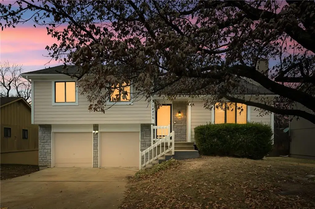 14406 St Andrews Drive, Grandview, MO 64030 - Image #1