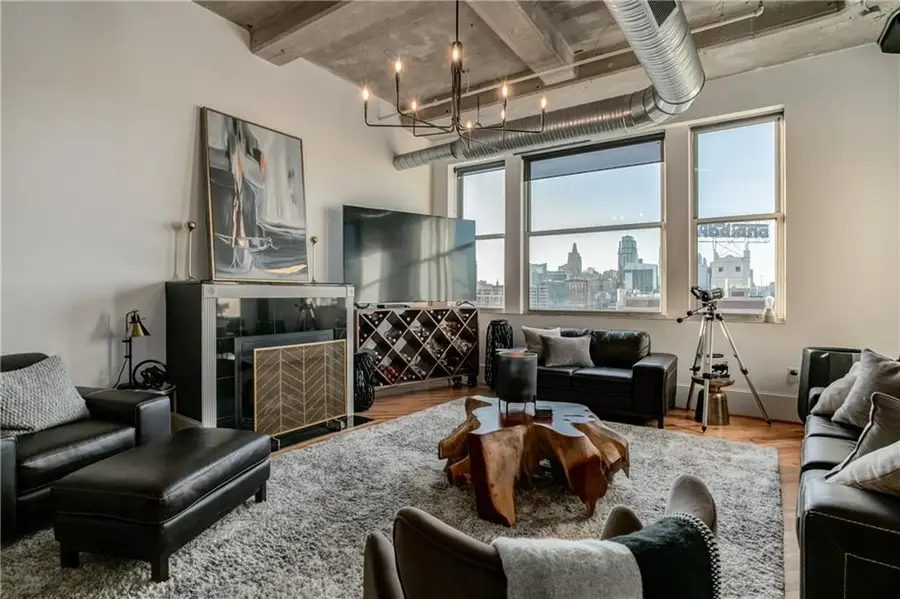 2107 Grand #1001#1002 Boulevard, Kansas City, MO 64108 - Image #3