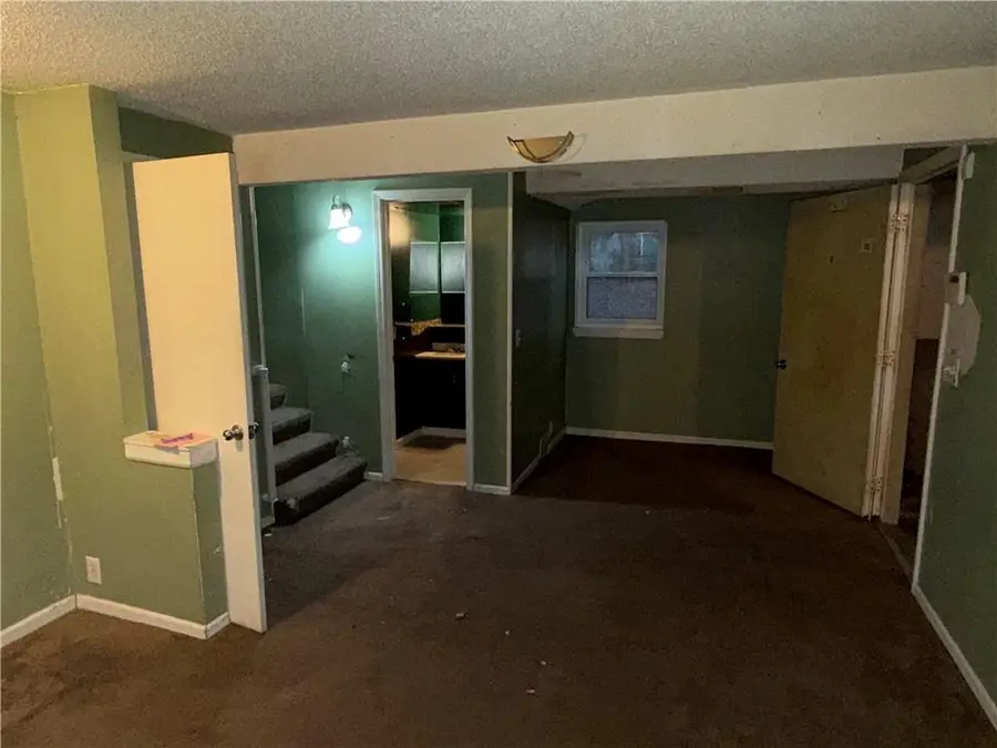 13309 Park Hills Drive, Grandview, MO 64030 - Image #3